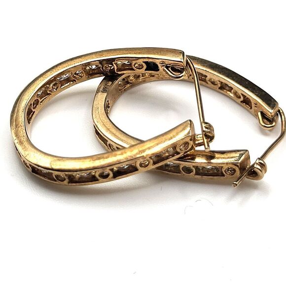 SETA Gold tone Hoop Crystal Inset Earrings 1.25in - Picture 3 of 6